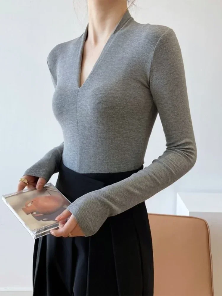 V-neck Slim Shirts Long Sleeve – Beauty & Makeup Katia Di Paola Palermo Bewertung und Preis