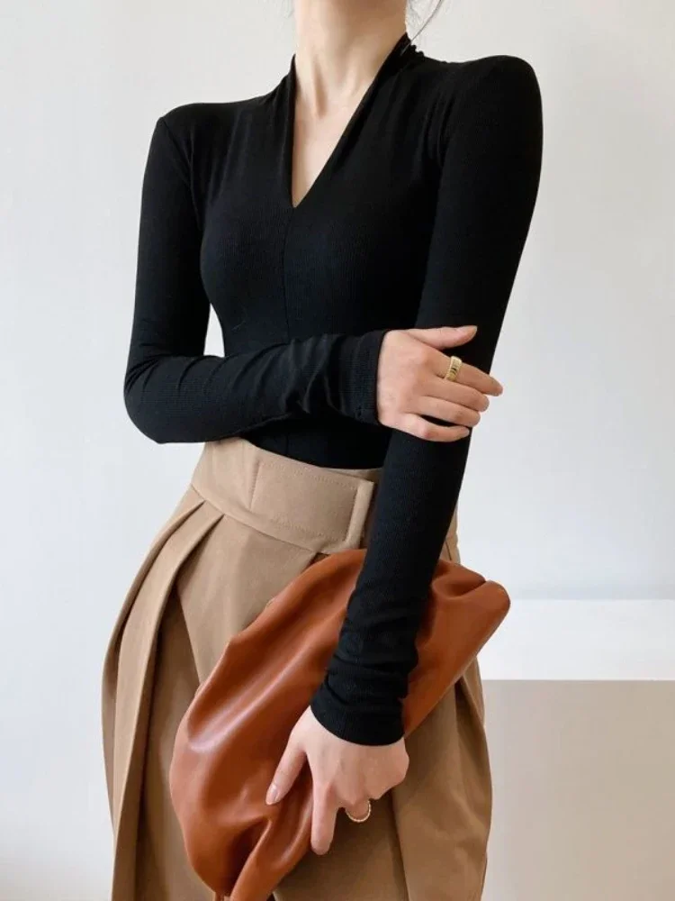 V-neck Slim Shirts Long Sleeve – Beauty & Makeup Katia Di Paola Palermo Bewertung und Preis