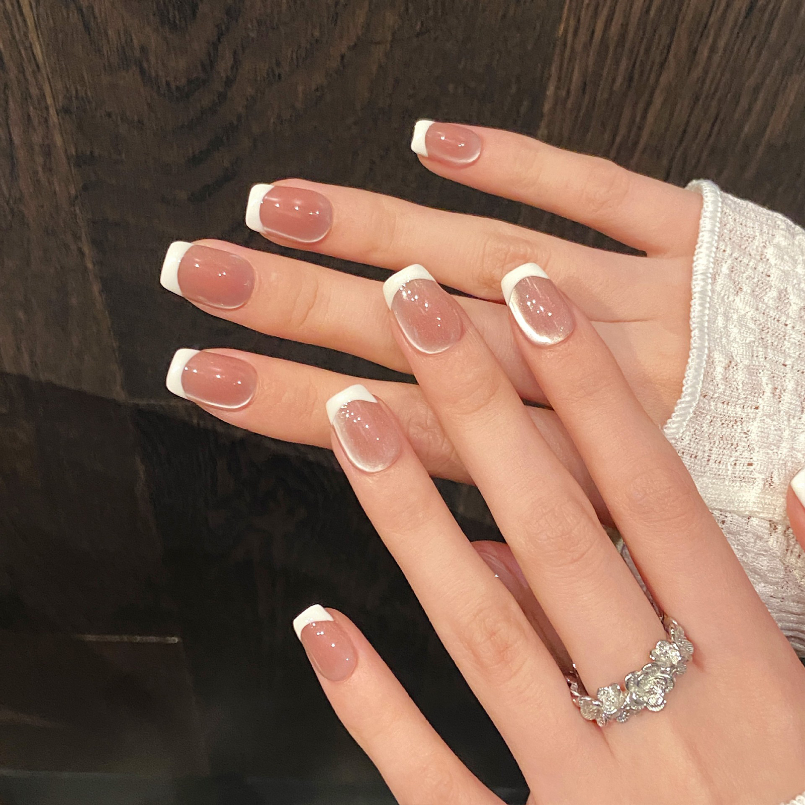 Ballet Milk White French Handm – Ulta Beauty Makeup Bewertung und Preis